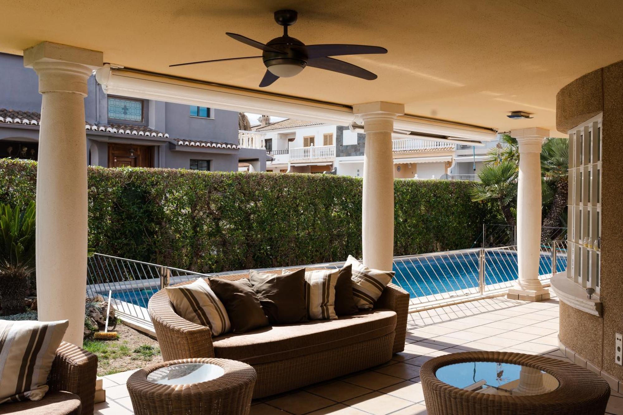 Experience Valencia Luxury Chalet Puig Val Con Piscina Luaran gambar