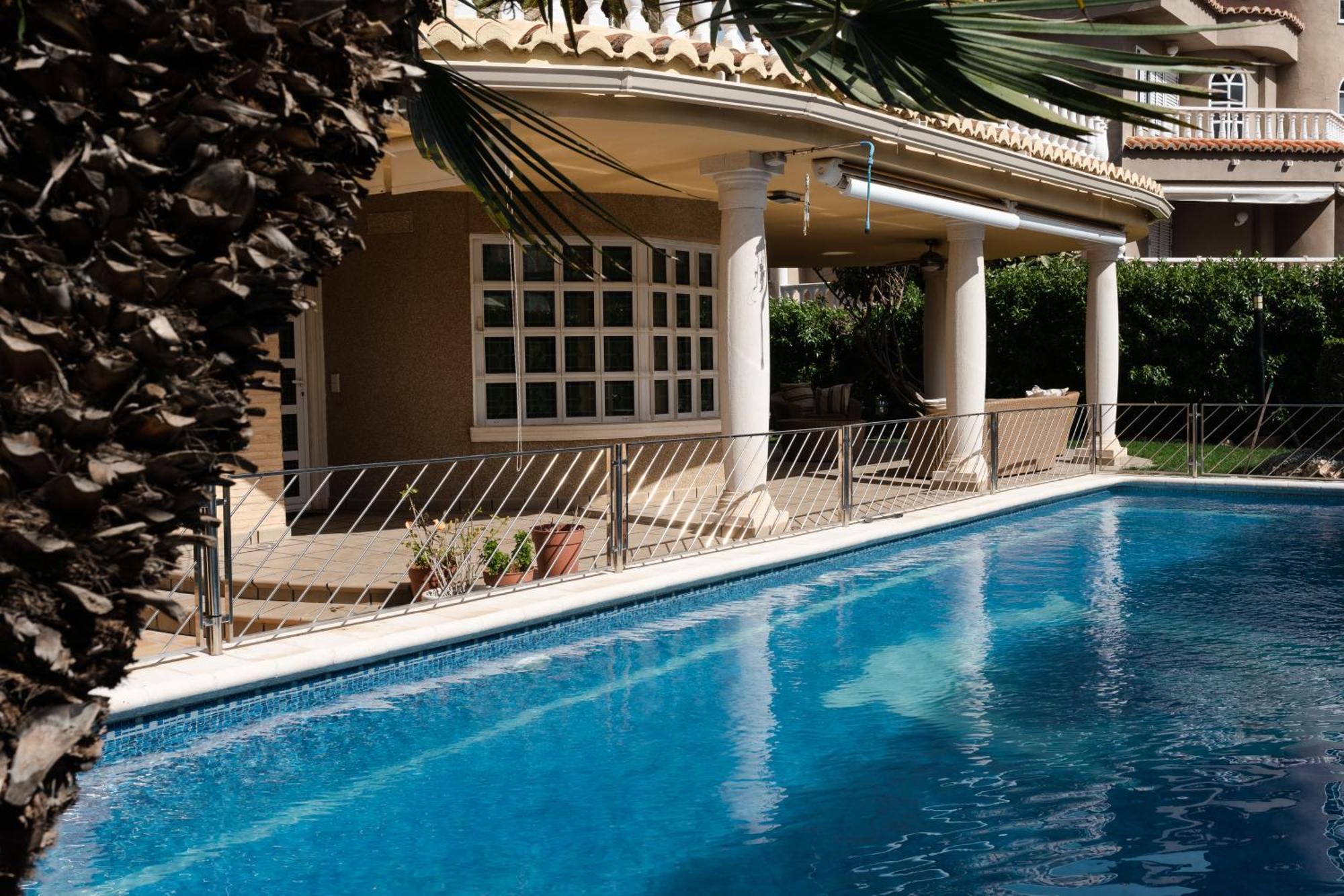 Experience Valencia Luxury Chalet Puig Val Con Piscina Luaran gambar