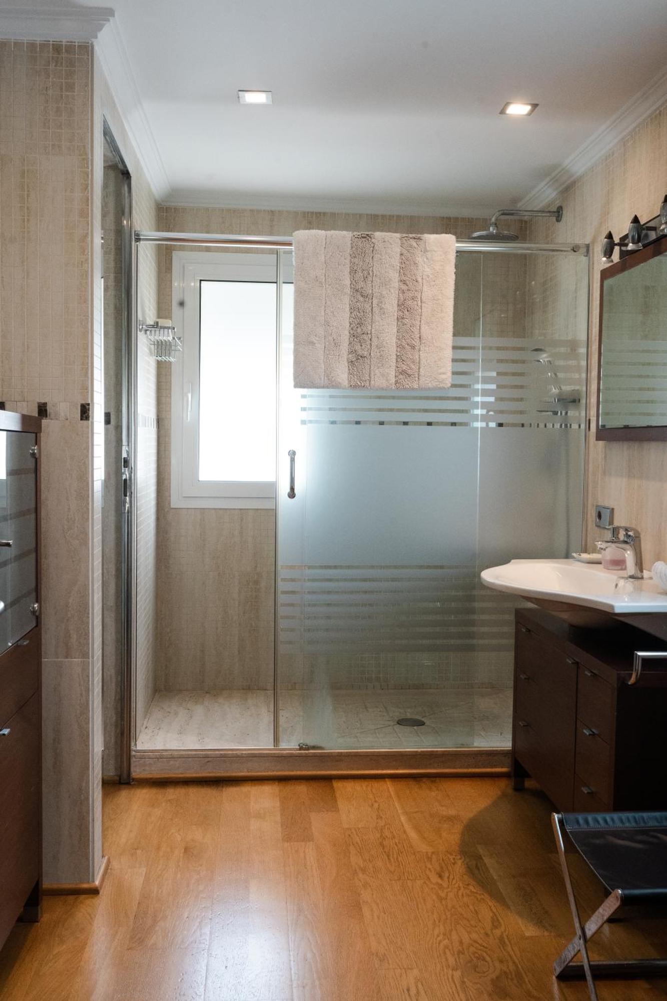 Experience Valencia Luxury Chalet Puig Val Con Piscina Luaran gambar