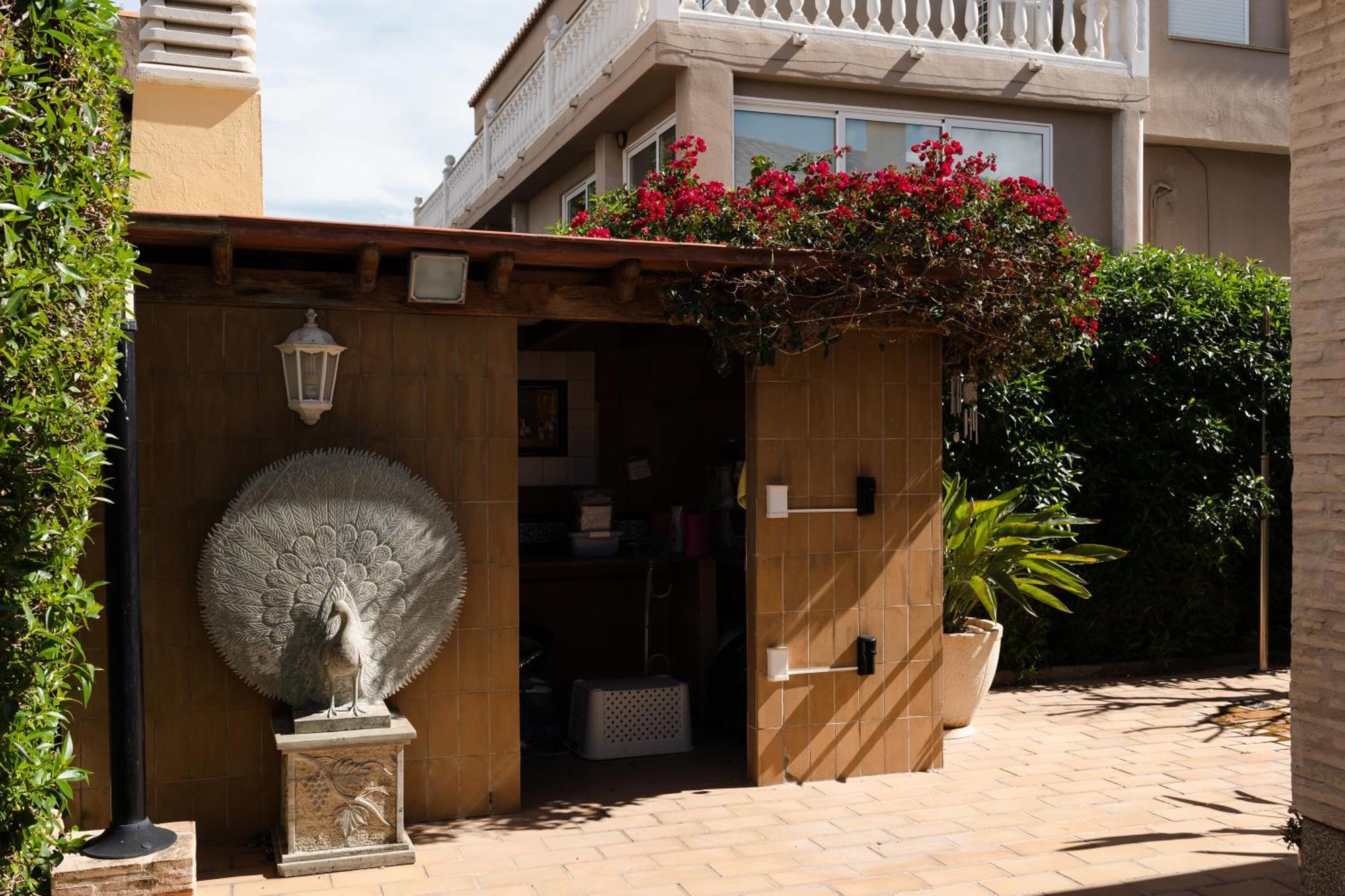 Experience Valencia Luxury Chalet Puig Val Con Piscina Luaran gambar